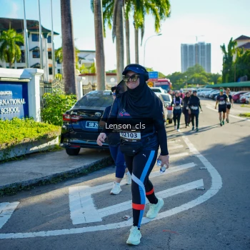 Runner Photo 1676787