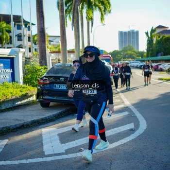 Runner Photo 1676789