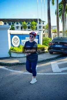 Runner Photo 1676797