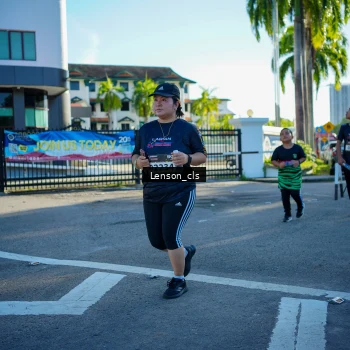 Runner Photo 1676821
