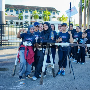 Runner Photo 1676873