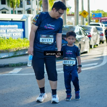 Runner Photo 1676908