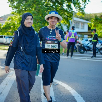 Runner Photo 1676975