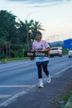 Runner Photo 1677071