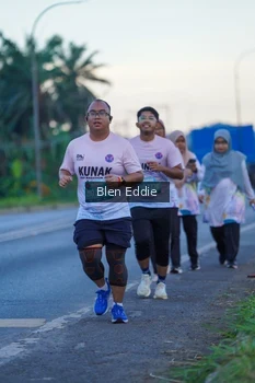 Runner Photo 1677103