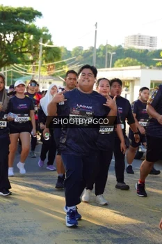 Runner Photo 1677216