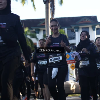 Runner Photo 1677348