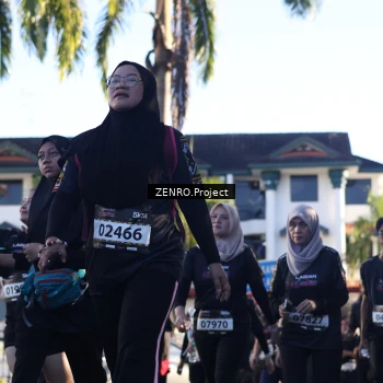 Runner Photo 1677444