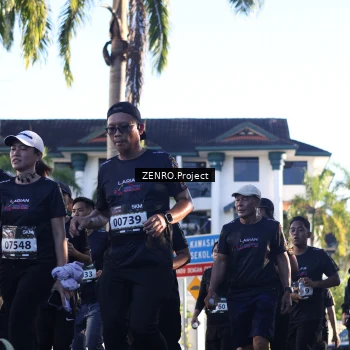 Runner Photo 1677448