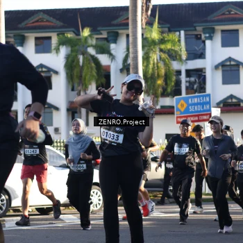Runner Photo 1677460