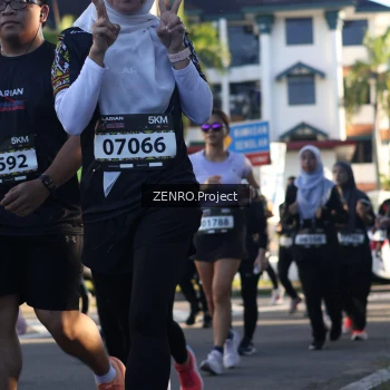 Runner Photo 1677481