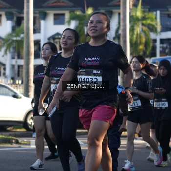 Runner Photo 1677517