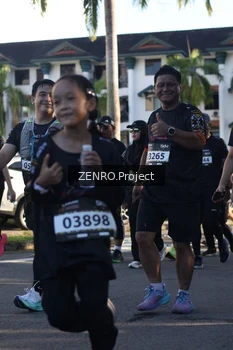 Runner Photo 1677601