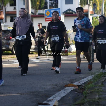 Runner Photo 1677613