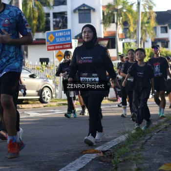 Runner Photo 1677621