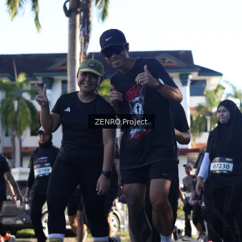 Runner Photo 1677638