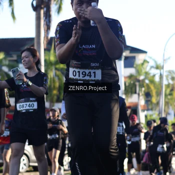 Runner Photo 1677640
