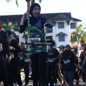 Runner Photo 1677701
