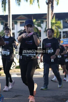 Runner Photo 1677791