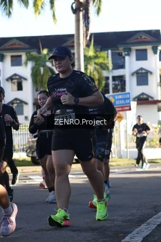 Runner Photo 1677801