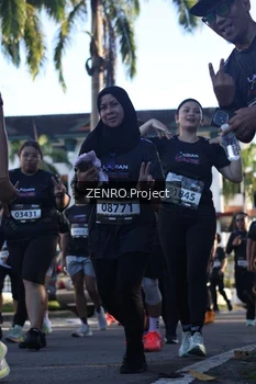 Runner Photo 1677808