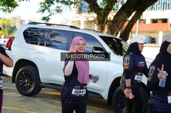 Runner Photo 1678023