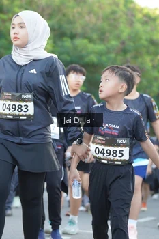 Runner Photo 1678095