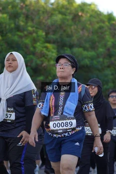 Runner Photo 1678143