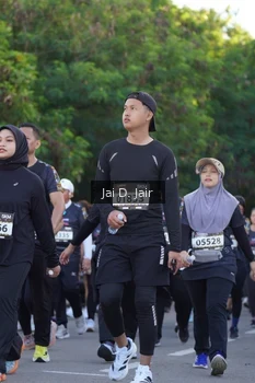 Runner Photo 1678150