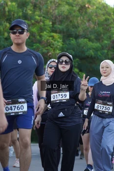 Runner Photo 1678165