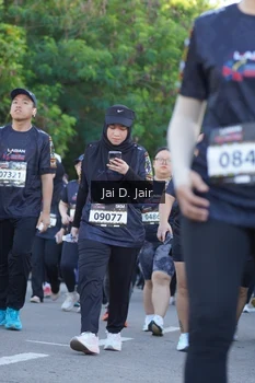 Runner Photo 1678285