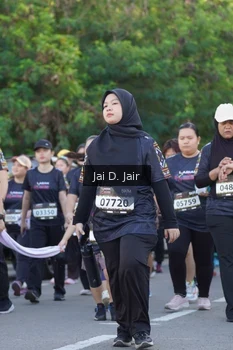 Runner Photo 1678439