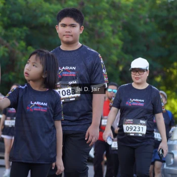 Runner Photo 1678542