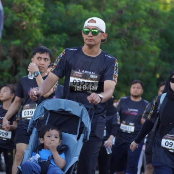 Runner Photo 1678577