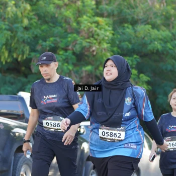 Runner Photo 1678603