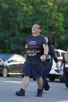 Runner Photo 1678693
