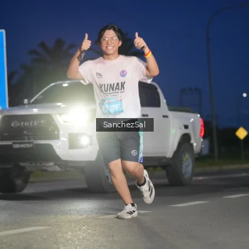 Runner Photo 1679030