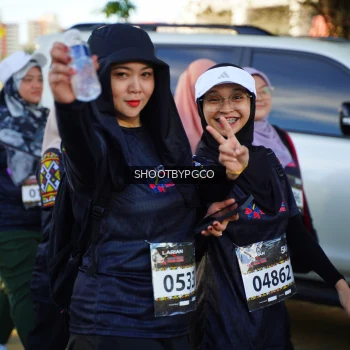 Runner Photo 1679342