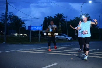 Runner Photo 1679422