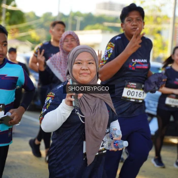 Runner Photo 1679719
