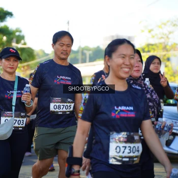 Runner Photo 1679799