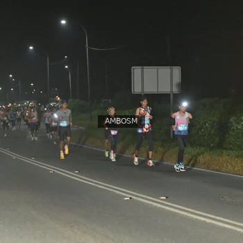 Runner Photo 1679973