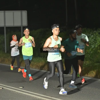 Runner Photo 1680004
