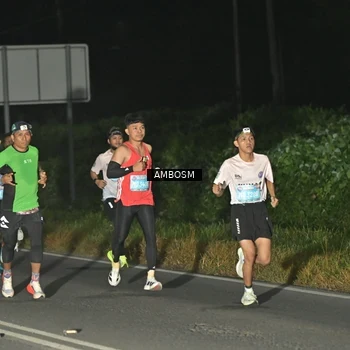 Runner Photo 1680015