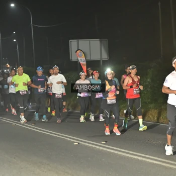 Runner Photo 1680101
