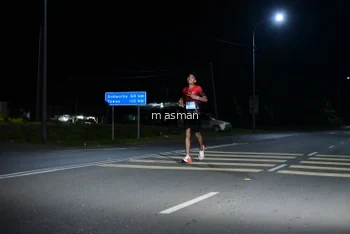 Runner Photo 1680327