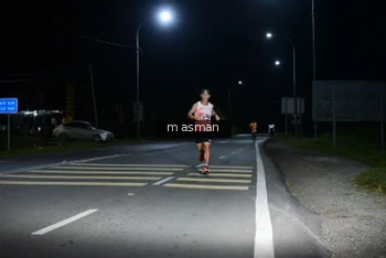 Runner Photo 1680331