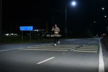 Runner Photo 1680380