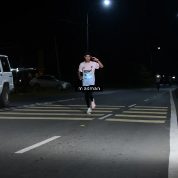 Runner Photo 1680608