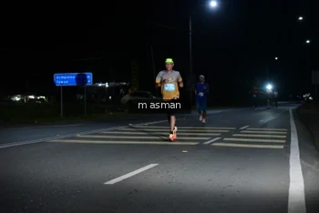 Runner Photo 1680629